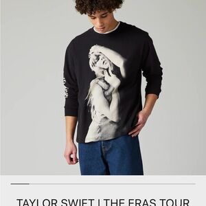 TAYLOR SWIFT | THE ERAS TOUR PHOTO LONG SLEEVE T-SHIRT